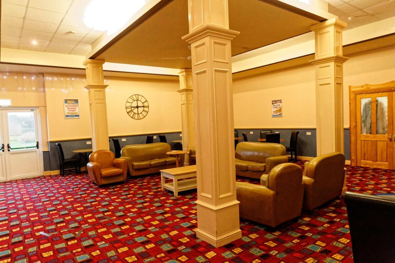 Sand Bay Holiday Village - Adults Only Weston-super-Mare Eksteriør billede
