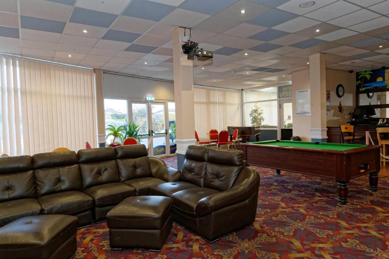 Sand Bay Holiday Village - Adults Only Weston-super-Mare Eksteriør billede