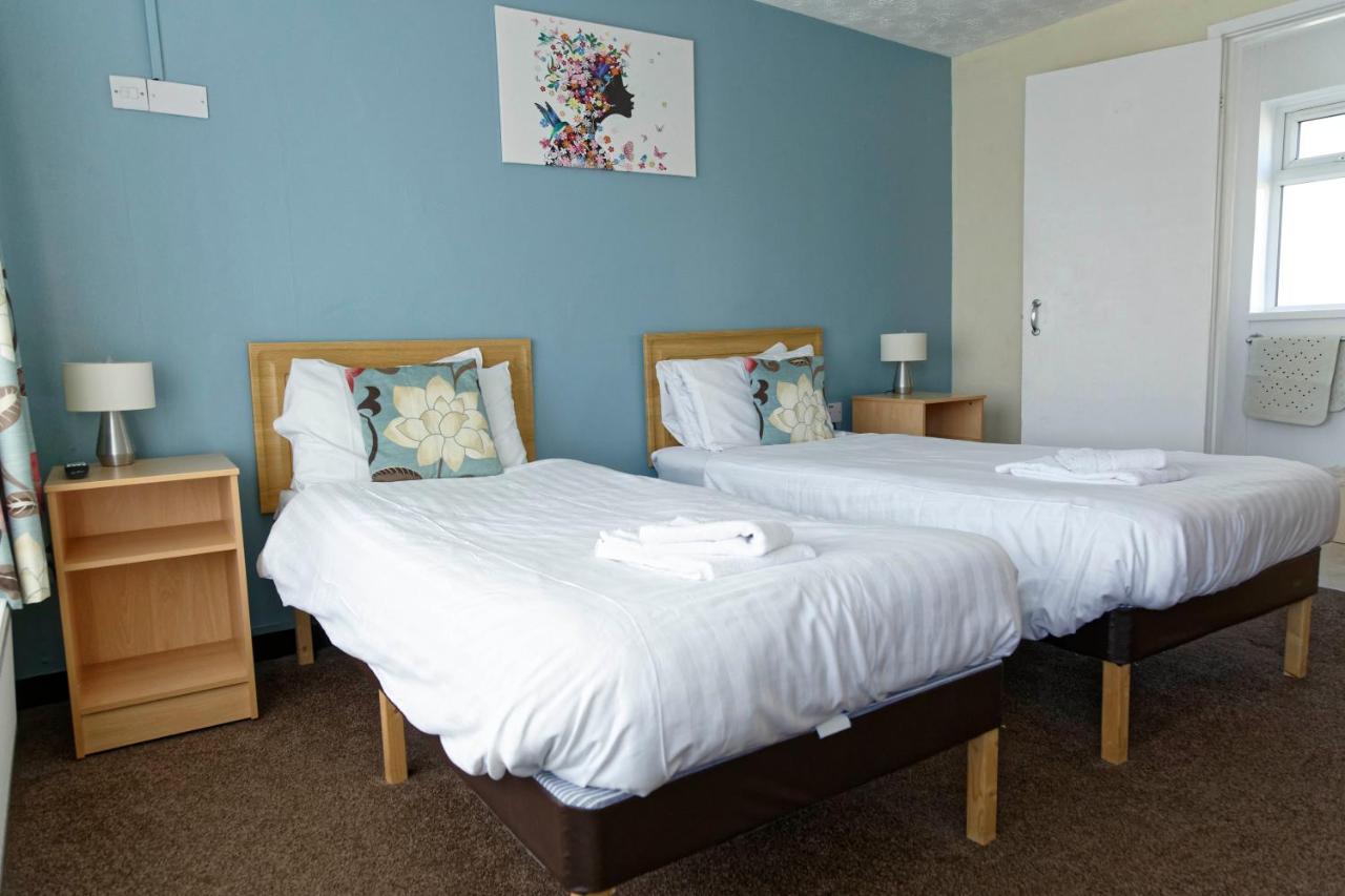 Sand Bay Holiday Village - Adults Only Weston-super-Mare Eksteriør billede