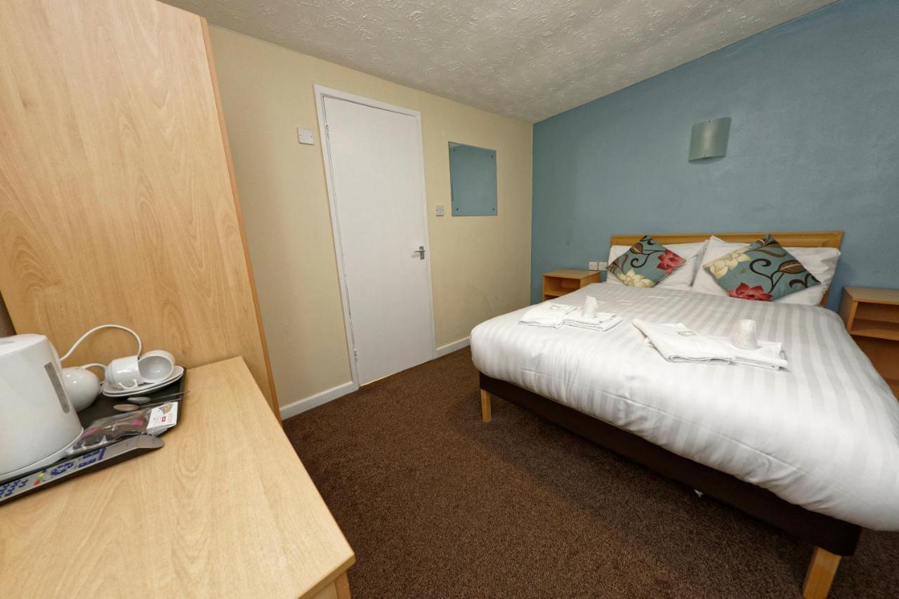 Sand Bay Holiday Village - Adults Only Weston-super-Mare Eksteriør billede