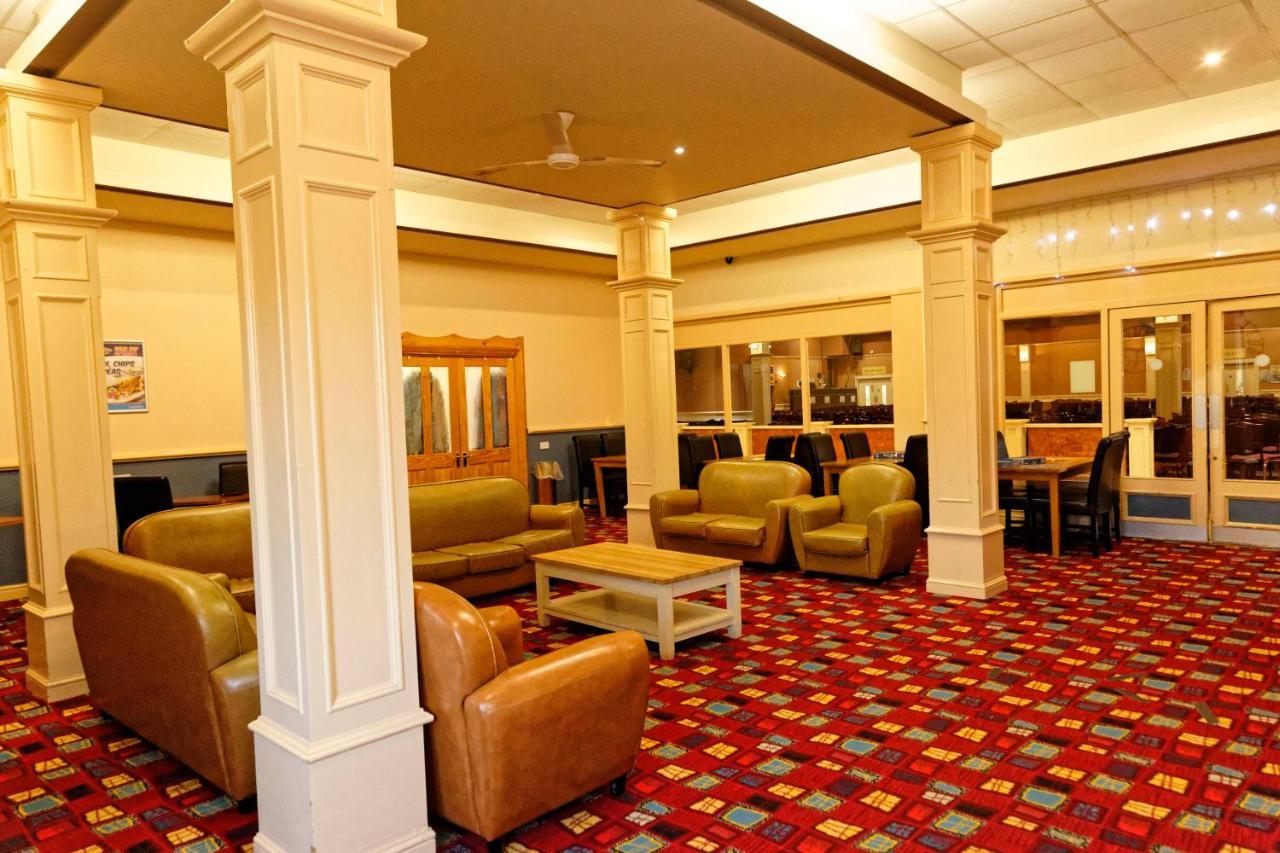Sand Bay Holiday Village - Adults Only Weston-super-Mare Eksteriør billede