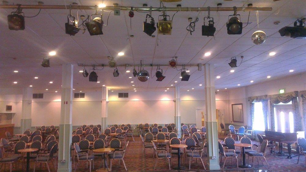 Sand Bay Holiday Village - Adults Only Weston-super-Mare Eksteriør billede