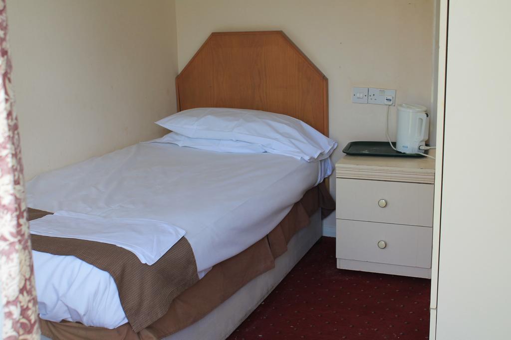 Sand Bay Holiday Village - Adults Only Weston-super-Mare Eksteriør billede