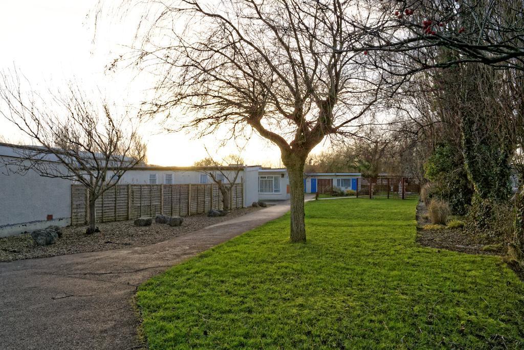 Sand Bay Holiday Village - Adults Only Weston-super-Mare Eksteriør billede