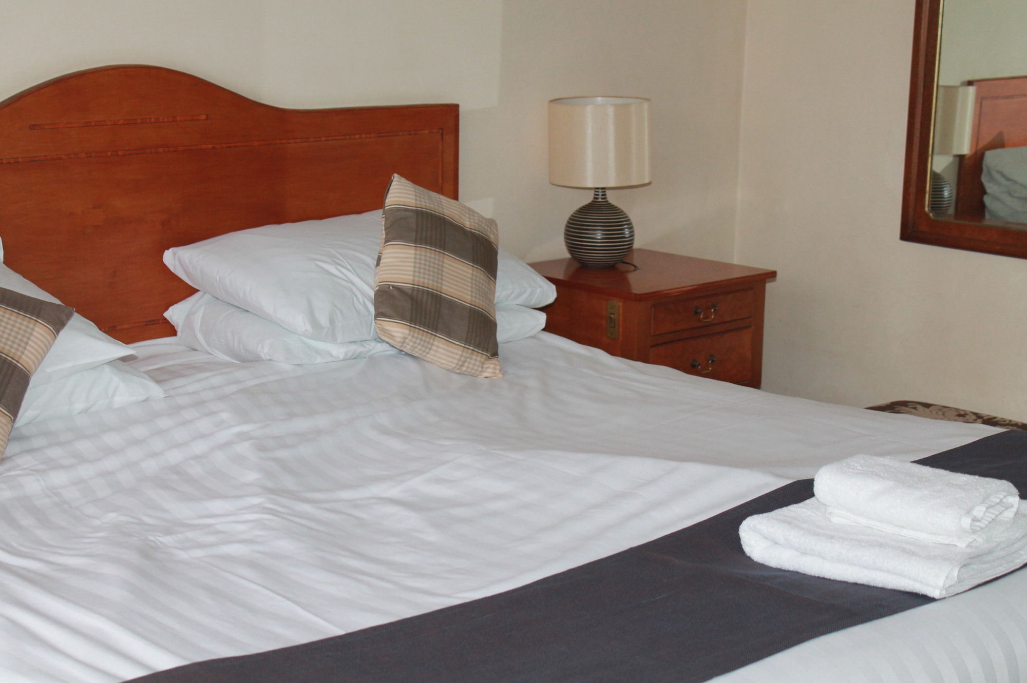 Sand Bay Holiday Village - Adults Only Weston-super-Mare Eksteriør billede